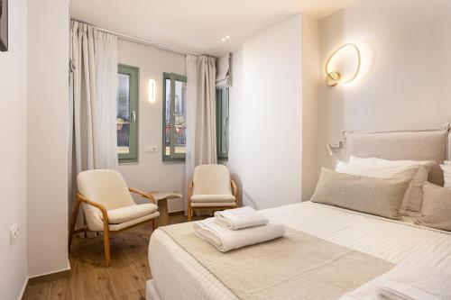 CF Stay, premium Old Town Living under the Castle!