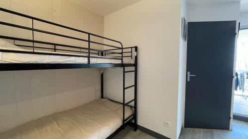 Red Pearl- Piscine, parking privé, Appartement pour 4 personnes tout équipé, plage de Richelieu à 200 mètres