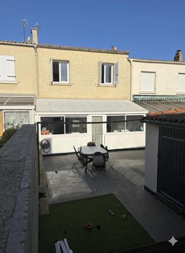 Havre de Paix Familial avec Véranda & Terrasse