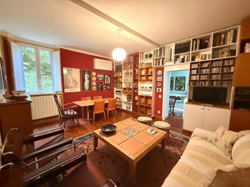 Panisperna picturesque apartment