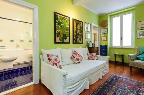 Panisperna picturesque apartment