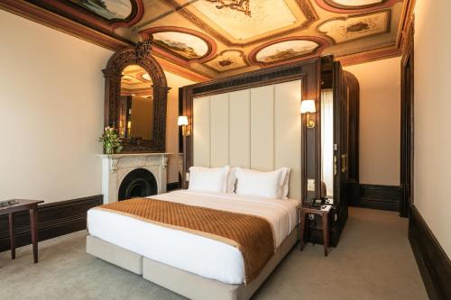 Heritage Palace Hotel