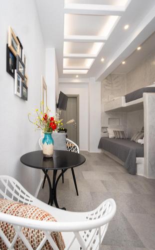 Ione Inn
