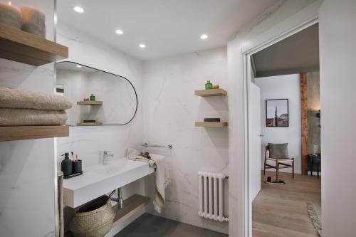 Spacest - Carrer del Comte d'Urgell A