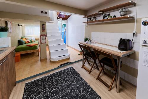 Sweet Cottage at S. Bento