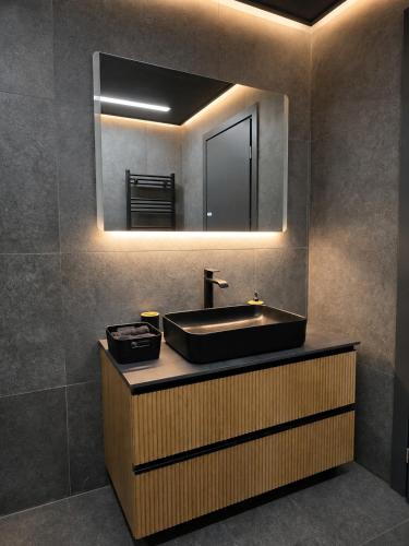Luxury Suite with Private Jacuzzi