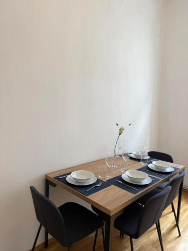 Stylish apartment located in the heart of downtown