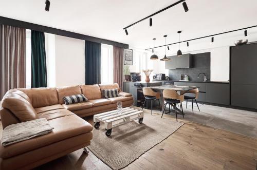 Arena Lux City Stay