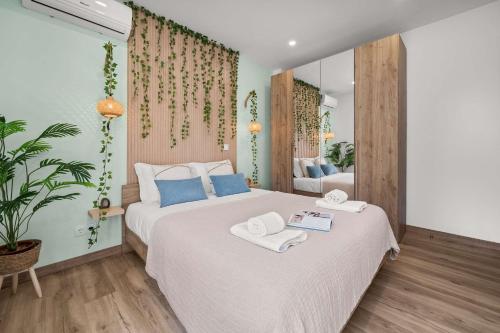 Stylish & Sleek Flat near the Beach by HostWise