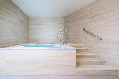Vibrant Marina Luxury Apartment in Lagos