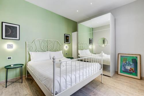 Vatican Green R-Home