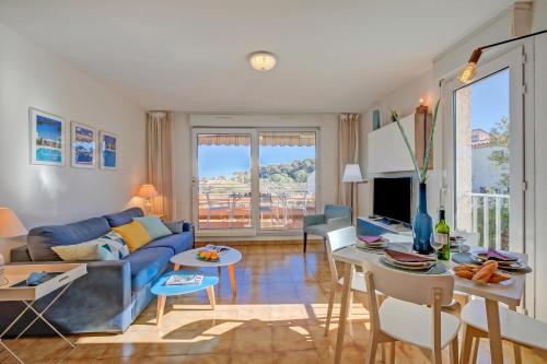 Cap et Soleil with Terrace and Pool - Happy Rentals