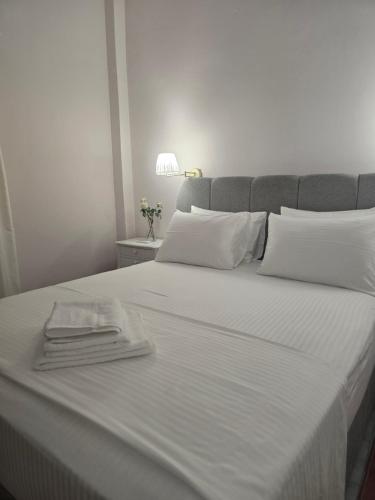 Aigaleo Apartment
