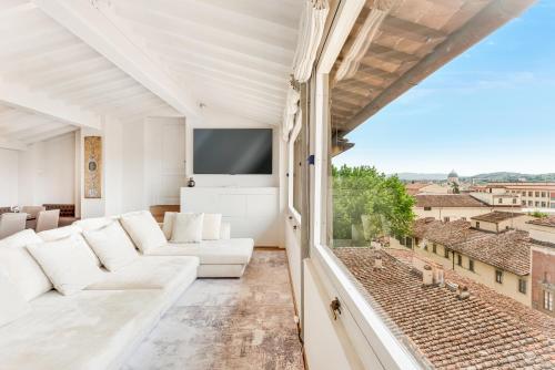 Golden Luxe-Penthouse Duomo ViewGarden & Parking