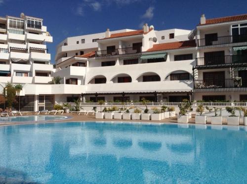 NEW Beautiful Apartment!Beaches nearby!Ocean view!