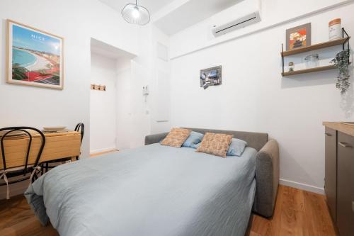Charming 2 rooms, sleeps 4 Nice center