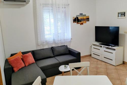 Apartments with parking space Sveti Ivan, Umag - 25937