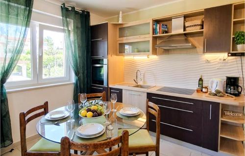 Beautiful Apartment In Medulin