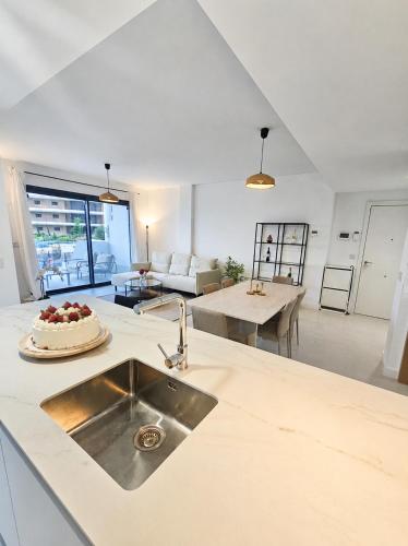Higuerón - Luxury Apartment with Pool & Sea View in Las Lomas del Higuerón