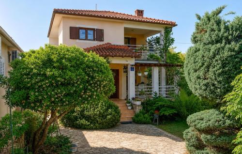 Lovely Apartment In Kukljica With Wifi