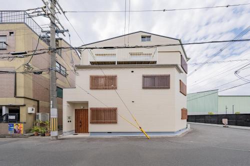佑 一棟貸切 和と現代アートが融合した大きな一軒家 寝室5部屋