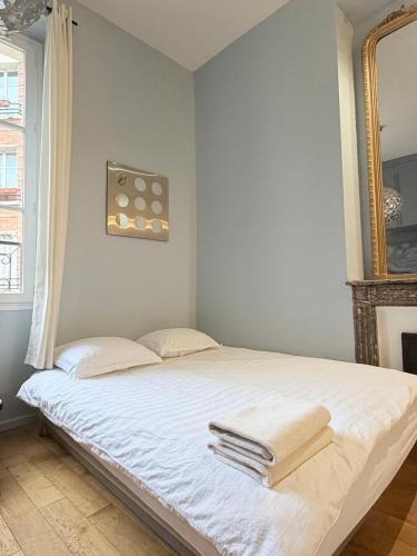 Paris Marais Hideaway