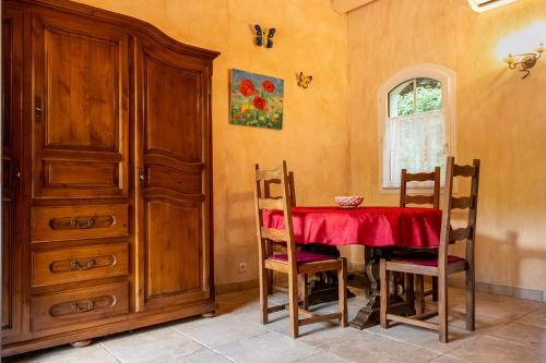 Foto Bastide Du Maoupas Gîtes 3