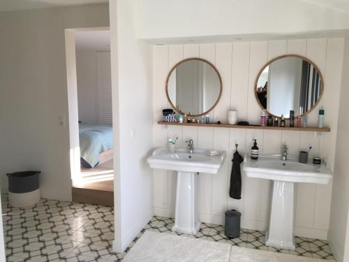 Chic and elegant house 5 minutes from Pereire Beach