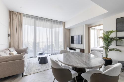 Elegant 2BR with Canal View in Business Bay