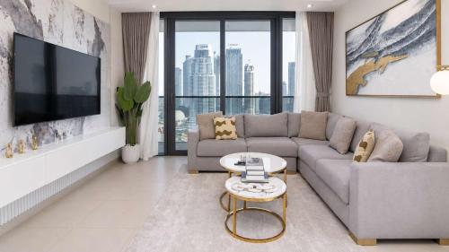 Elegant 2 bedroom Apartment with Burj Khalifa views on Sheikh Mohammed Bin Rashid Boulevard, a short walk from Dubai Opera
