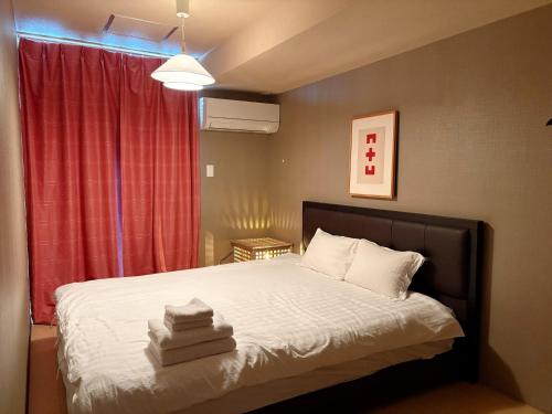 青葉邸-NIPPONBASHI Room 702-3 Min Walk to Kuromon Market 3BR 5 Beds Family Residence