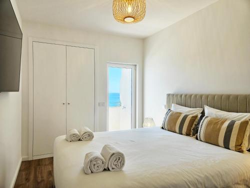 Royal Beachfront - premium sea view apartment