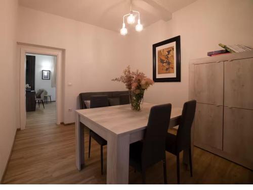 Apartment 37