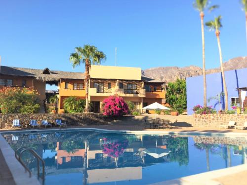 Πισίνα στο ή κοντά στο Tripui Hotel