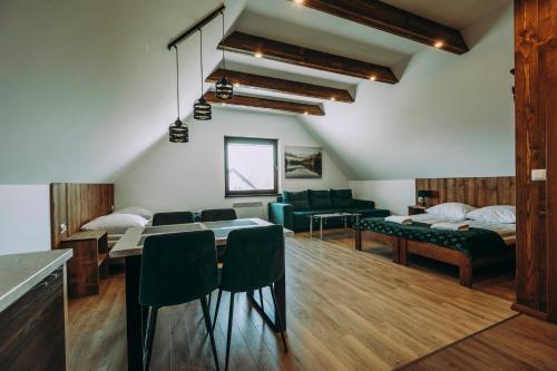 Apartament CEKO