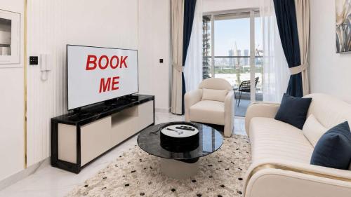 Free housekeeping visits during your stay - StayShort Modern Flat in Al Barsha with Private Plunge Pool Sleeps 2