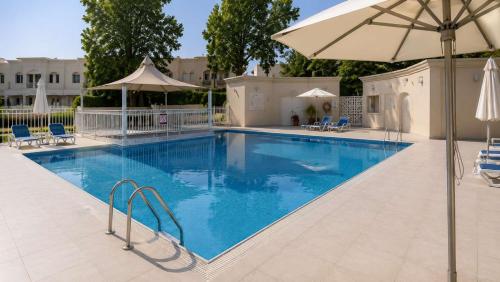 Free housekeeping visits during your stay - StayShort - Vibrant Villa in Springs 11 Sleeps 6 with Balcony
