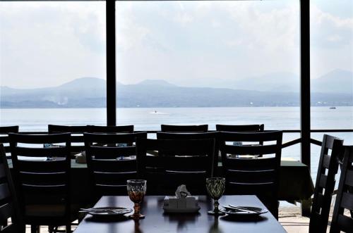 Imagine din galeria proprietății Kambuz Hotel Sevan în Sevan