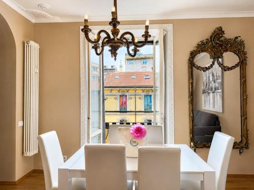 Three Bedroom Apartment in Porta Venezia