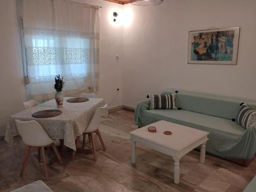 kasiani House