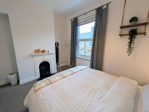 The Heritage Hideaway - King bed, Free parking, Walk to c-centre & Hospital photo 15