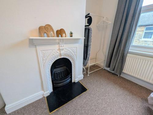 The Heritage Hideaway - King bed, Free parking, Walk to c-centre & Hospital photo 16