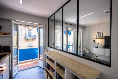 Stylish 2BR with Garage and AC Port of Nice