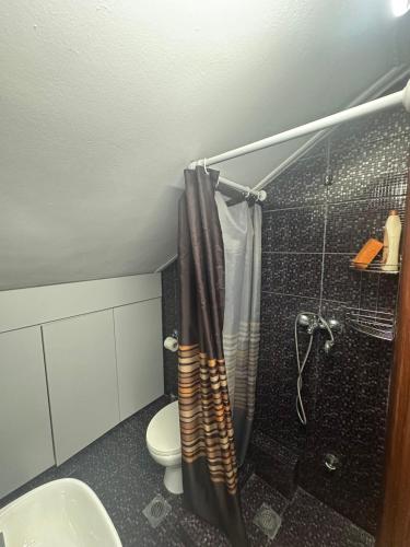 Gesti Apartment