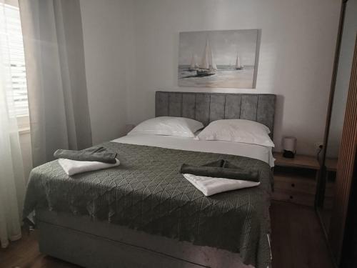 Spacious Family Apartment with Terrace & Parking