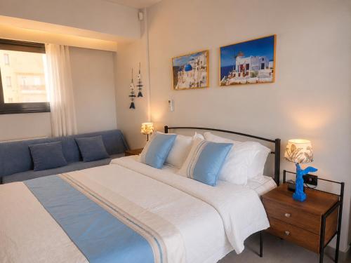 Athena Luxury Duplex-2BR 2Baths At the foot of the Acroplis and Parking available
