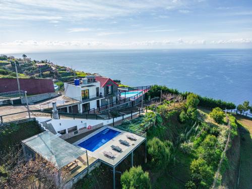 Ocean Panorama Apartments by Homie
