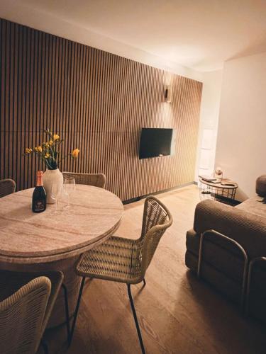 New stylish 80sqm apartment near Parco Sempione