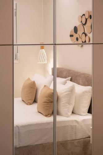 Electric Blue Residence - Modern Stay in Chania