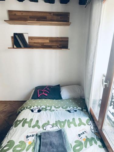 Elegant Studio near Pompidou Center